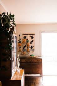 Home Tour A Carefully Collected Vintage Ranch Home Retro Den Vintage Furniture And Homewares Primitive Homes Ranch House Vintage Furniture