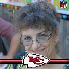 Hi girls, I'm trying to do punch needle. I just can't seem to get the hang  of it. I've ordered some material off Amazon hoping that I'll be able to do  it