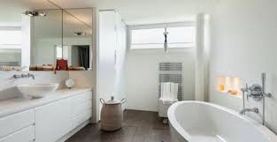 Pegane ensemble de salle de bain avec 3 pièces coloris imitation blanc /chêne de navarre. Plans De Salles De Bain Avec Baignoire Ou Douche