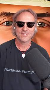 My rendition of this timeless Chicago classic. Octave apart vocals to give  it my own feel, “If You Leave Me Now” by Hylton Chilchik