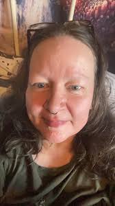 Please make me look like an albino