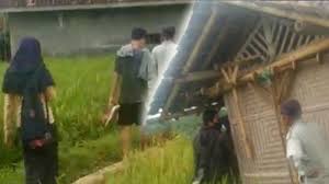 Semoga artikel ini bisa bermanfaat bagi anda kalau mau coba membuat gula. Pasangan Pelajar Smp Nyelonong Masuk Gubuk Tengah Sawah Warga Curiga Saat Digerebek Ada Kondom Tribun Madura