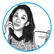 Carol Estrada's Instagram, Twitter & Facebook