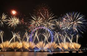Happy 2011 London Sees In The New Year With Eye Catching Display On The Thames New Year S Eve In London New Years Eve Fireworks New Year Fireworks