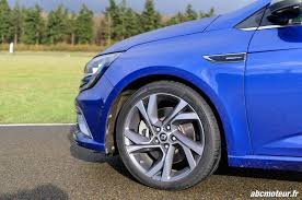 Primesti 3 ani de garantie si transport gratuit si rapid. Essai Renault Megane Iv Gt L Atout Du 4control