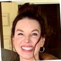 Mindy Gee's Instagram, Twitter & Facebook