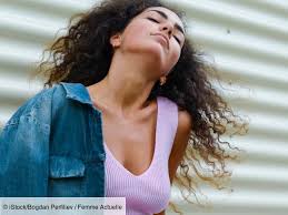 Ce sera le seul moyen d'être sure qu'il n'y aura aucune marque de culotte sous vos vêtements. Quelle Lingerie Porter Pour Eviter Les Marques Sous Les Vetements Femme Actuelle Le Mag