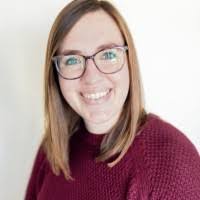 Kim Reichert's Instagram, Twitter & Facebook