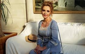 Виктор медведчук — самый влиятельный пророссийский политик в украине. Oksana Marchenko Pokazala Foto S Muzhem V Italii
