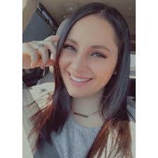 Mandy Maks's Instagram, Twitter & Facebook