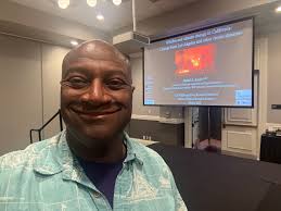 Not a lot of time in the field today. I had a Marin Transit meeting this  morning and busy afternoon. Still managed to hop over to Larkpsur