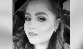 Gravida ucisă de explozia din Rahova a fost înmormântată. Flori şi jucării  de pluş, pentru fetiţa nenăscută