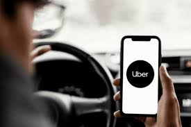 JP1: Uber testa nova cobrança e medida pode chegar ao Brasil