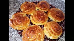 شهيوات ام وليد بان سويس او الشنيك Food Home Baking Snack Recipes