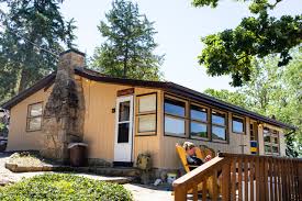 The cabins are updated regularly by the resort, so never worry about the comfort that you'll be getting! Point View Resort Lakefront Cabins By Lake Of The Ozarks