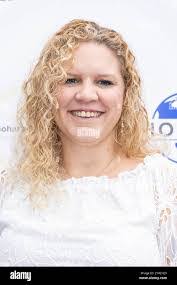 Stephanie Randell's Instagram, Twitter & Facebook