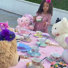 The same year, fetty also welcomed khari barbie along with masika kalsyha. Masika Kalysha And Fetty Wap S Daughter Turns Four With Stuffed Animal Tea Party