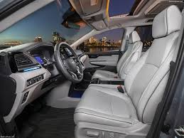 2021 brings a facelift to the popular honda minivan, which has been on sale since 2018 in its current form. Honda Odyssey 2021 Pictures Information Specs