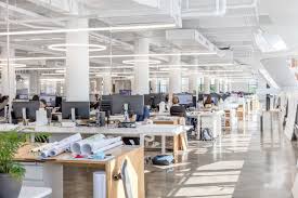 Big Moves New York Offices To Bright Space In Dumbo New York Office Office Interiors Office Space
