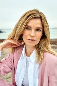 Marie Bach Hansen øver sig i at bede om hjælp