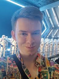 Scott Linney's Instagram, Twitter & Facebook