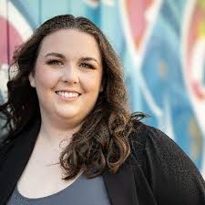 Ava Edwards (@AvaEdwardsMedia)