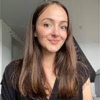 Karen Pieri's Instagram, Twitter & Facebook