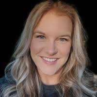 Kendra Crum's Instagram, Twitter & Facebook