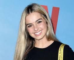 Who Is Addison Rae Age Tiktok Username And Instagram Tiktok S Hype House Who Popbuzz
