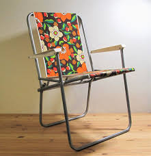 Vintage Folding Floral Deckchair Retro Boho Old Camping Chairs Old Deckchairs Old Garden Chairs Orange Floral Chair Rus In 2020 Retro Chair Floral Chair Rustic Chair