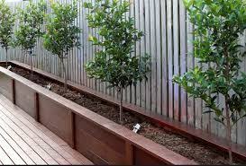 Gorgeous Built In Planter Ideas Bless My Weeds Backyard Backyard Landscaping Apartment Garden