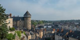 Musee D Art Naif Et Des Arts Singuliers Portail Du Tourisme Du Departement La Mayenne