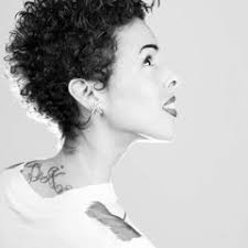 Stream Lynnette Curtis music