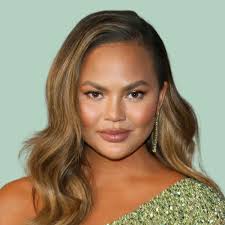 Chrissy teigen says she feels lost since being accused of bullying several people on twitter. Chrissy Teigen Opens Up About Pregnancy Loss In Heartfelt Essay