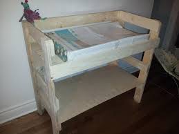 table a langer en bois de palettes meubles en bois de palettes table a langer meuble palette
