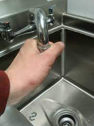 Kitchen pull down hose for f5297pd pasadena. How To Clean A Clogged Faucet Aerator