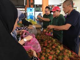 Cantuman mata tunas anak pokok durian dan rambutan. Rambutan Anak Sekolah Sarawak Gah Di Pasaran Eropah Utusan Borneo Online
