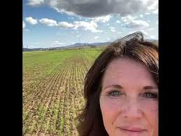 Sherrie Tate's Instagram, Twitter & Facebook