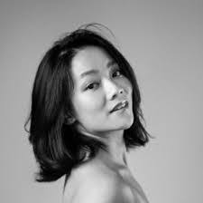 Ella Almer's Instagram, Twitter & Facebook