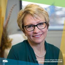 Tonia Bray's Instagram, Twitter & Facebook