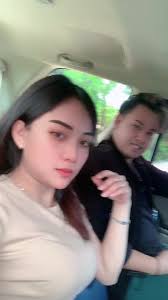 Sandra Effendi (@sandracadle6)