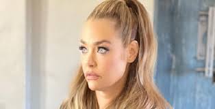 That was doubly so in the late '90s when denise had her breakthrough with films like starship troopers (1997), wild things (1998), and drop dead gorgeous (1999). The Bold And The Beautiful Actress Denise Richards Has A New Role