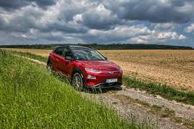 Das ladekontrollsystem des hyundai ioniq elektro informiert sie auf einen blick über die voraussichtlichen ladezeiten und reichweiten. Hyundai Kona Elektro Test Und Fahrbericht Mit Fotos Elektroauto News Net