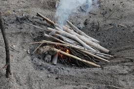 Considering how important the warmth from a fire can be when the temperatures drop, we should prepare spark a flame. How To Make A Fire In The Rain Mom Goes Camping