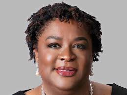 Marsh Broker Tracey Cole Recognized as a 2021 Renewable Energy Power Broker  : Risk & Insurance