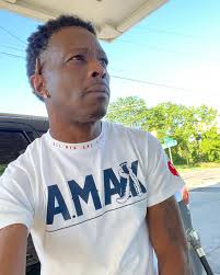 Reginald Gist's Instagram, Twitter & Facebook