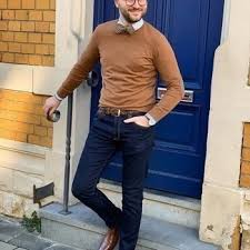 Classic leather chelsea boots are available in a selection of traditional colours including black, tan and dark brown with some styles offering brogue detailing to complement tailored outfits. Chelsea Boots With Shirt Smart Casual Warm Weather Outfits For Men In Their 30s 236 Ideas Outfits Lookastic
