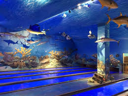 Bass Pro Pyramid Memphis Bowling Alley Elevator Alligators Memphis City Hotels And Resorts Pyramids