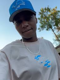 Join Designer Night in Paris avec Mike Jones la Nuit en Mode et Aventure