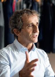 Michael Tschanz's Instagram, Twitter & Facebook